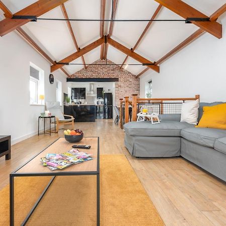 Stayright- 2 Bedroom House, Centrally Located & Close Walk To City Centre Cardiff Kültér fotó