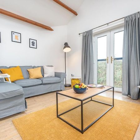 Stayright- 2 Bedroom House, Centrally Located & Close Walk To City Centre Cardiff Kültér fotó