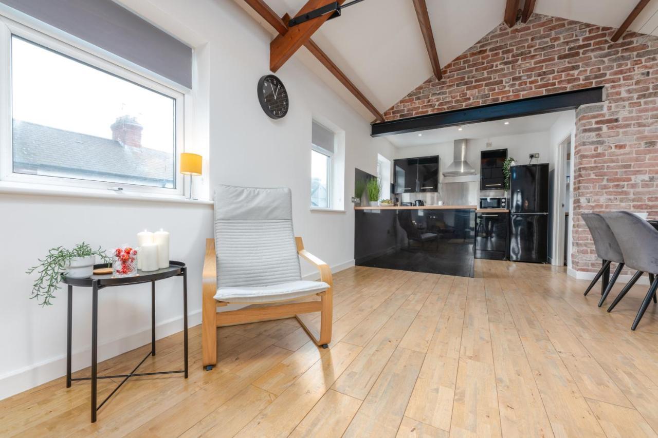 Stayright- 2 Bedroom House, Centrally Located & Close Walk To City Centre Cardiff Kültér fotó
