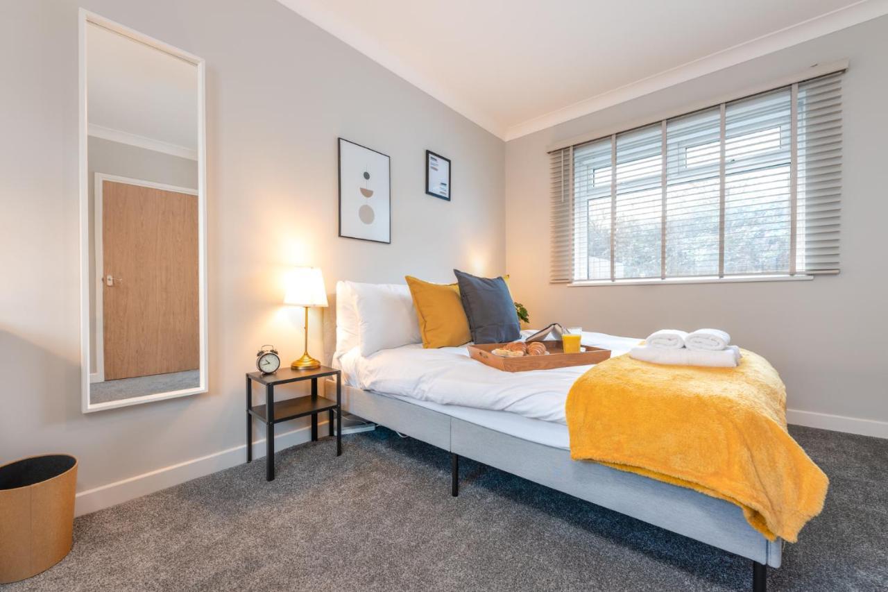 Stayright- 2 Bedroom House, Centrally Located & Close Walk To City Centre Cardiff Kültér fotó