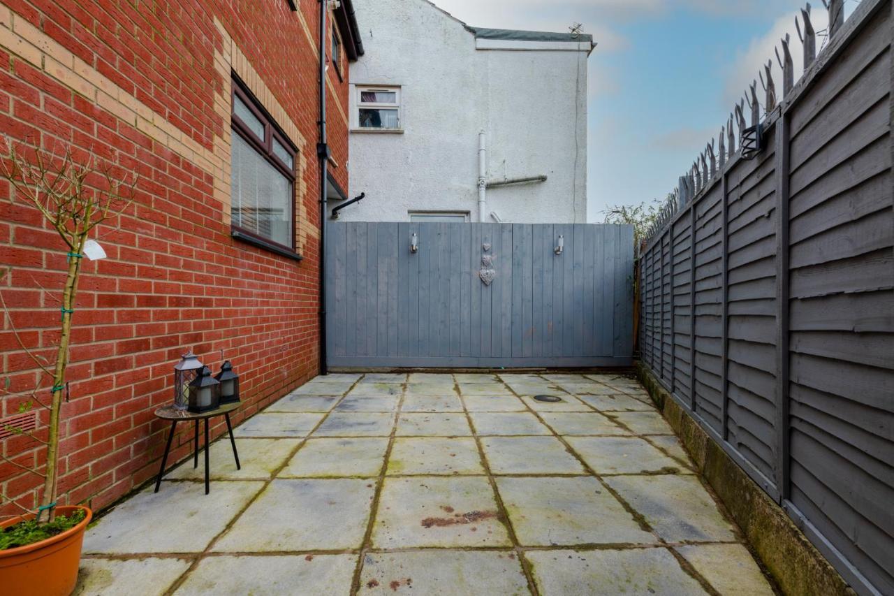 Stayright- 2 Bedroom House, Centrally Located & Close Walk To City Centre Cardiff Kültér fotó