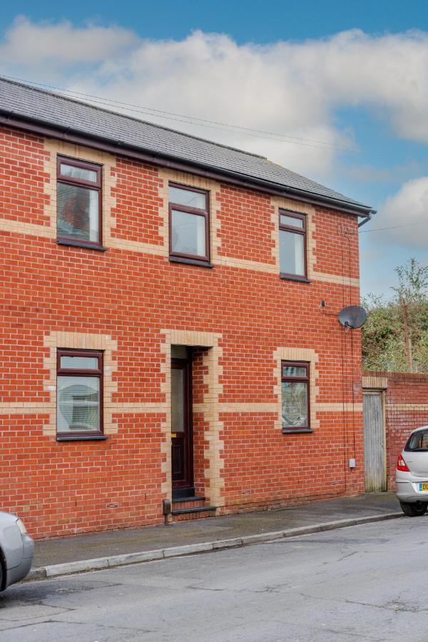 Stayright- 2 Bedroom House, Centrally Located & Close Walk To City Centre Cardiff Kültér fotó